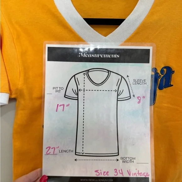 Vintage 70's Greenleaf Chattanooga white trim V-neck short sleeve tee. Size 34 - Picture 5 of 5